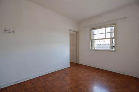Casa à venda com 945m², 4 quartos e 2 vagasQuarto 2