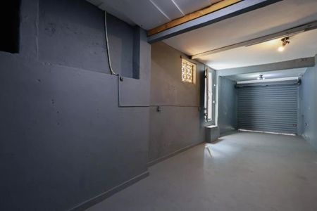 Casa à venda com 945m², 4 quartos e 2 vagasGaragem