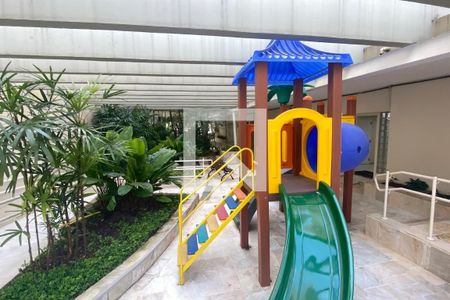 Apartamento à venda com 100m², 3 quartos e 1 vagaÁrea comum - Playground