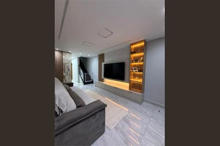 Casa à venda com 4 quartos, 190m² em Vila Carrão, São Paulo