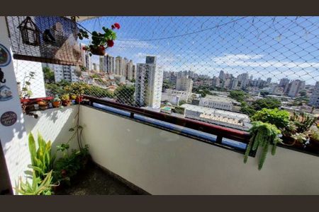 Apartamento à venda com 117m², 3 quartos e sem vaga
