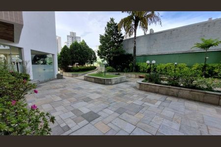 Apartamento à venda com 117m², 3 quartos e sem vaga