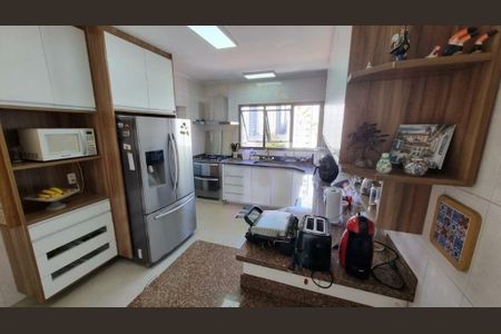 Apartamento à venda com 117m², 3 quartos e sem vaga