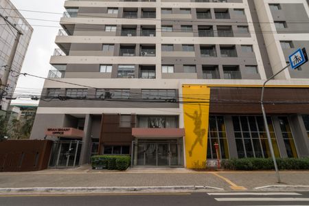 Apartamento à venda com 30m², 1 quarto e sem vaga Apartamento à venda com 30m², 1 quarto e sem vagaFachada e Portaria