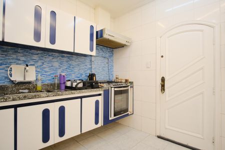 Casa à venda com 140m², 2 quartos e 2 vagasCozinha