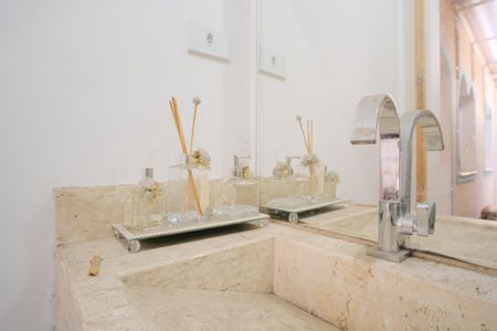 Casa à venda com 140m², 2 quartos e 2 vagasBanheiro de serviço