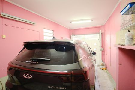 Casa à venda com 140m², 2 quartos e 2 vagasGaragem