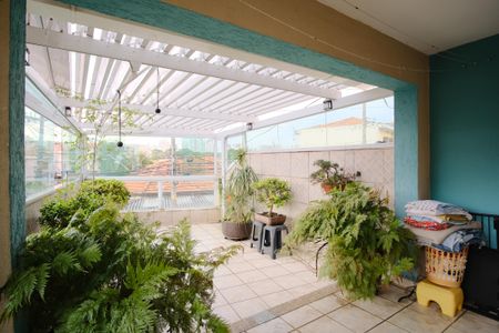 Casa à venda com 140m², 2 quartos e 2 vagasVaranda