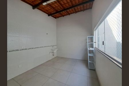 Casa à venda com 200m², 4 quartos e 2 vagas Casa à venda com 200m², 4 quartos e 2 vagasÁrea de Serviço