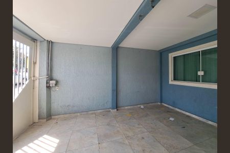 Casa à venda com 200m², 4 quartos e 2 vagas Casa à venda com 200m², 4 quartos e 2 vagasÁrea Externa