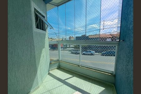 Casa à venda com 200m², 4 quartos e 2 vagas Casa à venda com 200m², 4 quartos e 2 vagasVaranda da Suíte