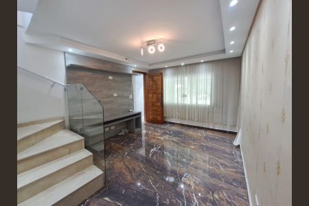 Sala de casa à venda com 4 quartos, 200m² em Cidade das Flores, Osasco