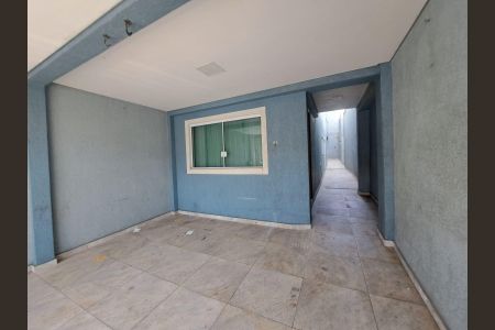 Casa à venda com 200m², 4 quartos e 2 vagas Casa à venda com 200m², 4 quartos e 2 vagasÁrea Externa