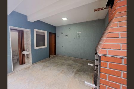 Casa à venda com 200m², 4 quartos e 2 vagas Casa à venda com 200m², 4 quartos e 2 vagasÁrea Externa