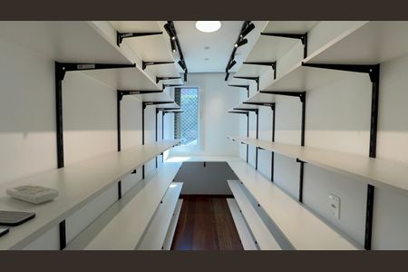 Apartamento à venda com 88m², 2 quartos e 2 vagasCloset da suíte