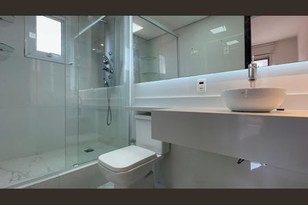 Apartamento à venda com 88m², 2 quartos e 2 vagasBanheiro da Suíte