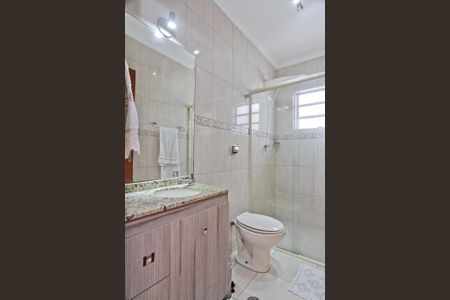 Casa à venda com 180m², 3 quartos e 3 vagasBanheiro