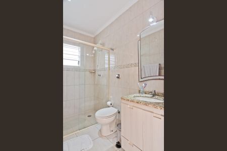 Casa à venda com 180m², 3 quartos e 3 vagasBanheiro da Suíte