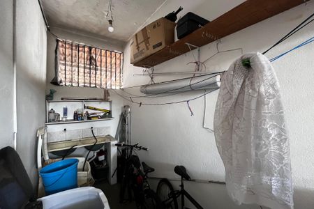 Casa à venda com 4 quartos, 247m² em Santa Monica, Belo Horizonte