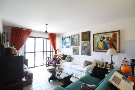 Apartamento à venda com 150m², 3 quartos e 2 vagasSala