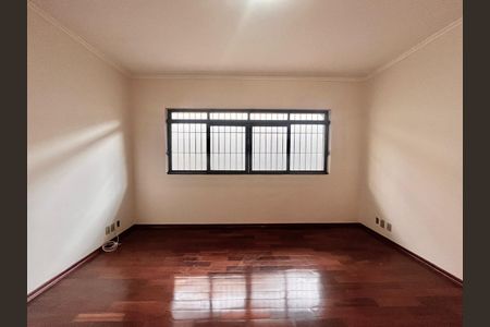 Casa à venda com 300m², 4 quartos e 8 vagasSuíte 2