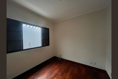 Casa à venda com 300m², 4 quartos e 8 vagasSuíte 1