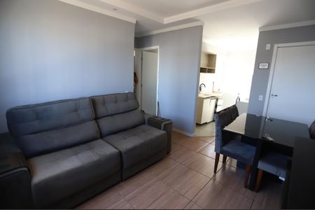 Sala de apartamento para alugar com 2 quartos, 42m² em Parque Santa Rosa, Suzano