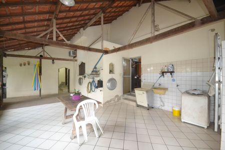 Casa para alugar com 3000m², 4 quartos e 4 vagas Casa para alugar com 3000m², 4 quartos e 4 vagasÁrea de Serviço