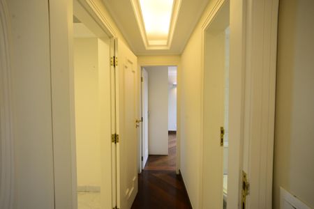 Apartamento à venda com 623m², 4 quartos e 6 vagasCorredor