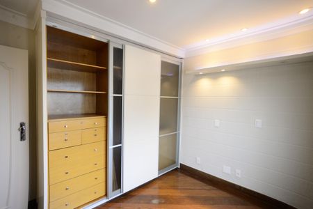 Apartamento à venda com 623m², 4 quartos e 6 vagasQuarto 1