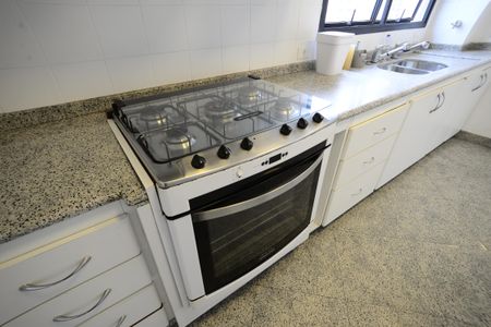 Apartamento à venda com 623m², 4 quartos e 6 vagasCozinha 2
