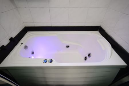 Apartamento à venda com 623m², 4 quartos e 6 vagasBanheiro Social 2