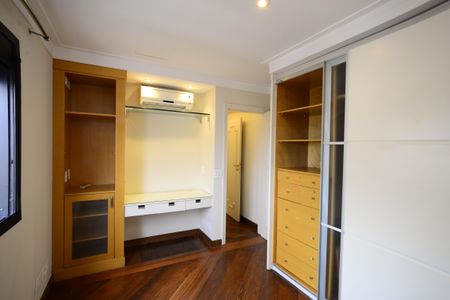 Apartamento à venda com 623m², 4 quartos e 6 vagasQuarto 1