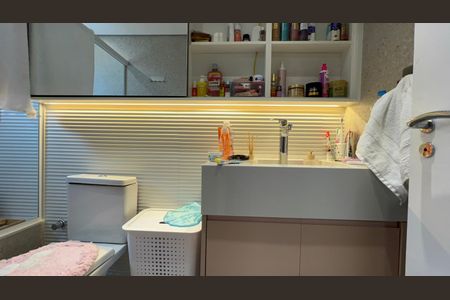 Apartamento à venda com 88m², 2 quartos e 2 vagasBanheiro da Suíte