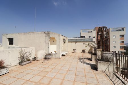 Apartamento para alugar com 370m², 4 quartos e 4 vagasTerraço