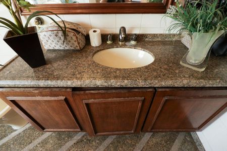 Apartamento para alugar com 370m², 4 quartos e 4 vagasBanheiro da Suíte 2