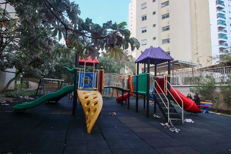 Apartamento para alugar com 145m², 3 quartos e 3 vagasÁrea comum - Playground