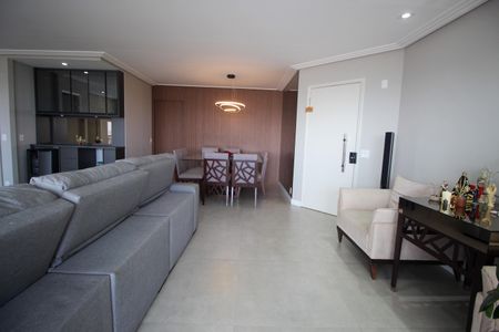 Apartamento para alugar com 145m², 3 quartos e 3 vagasSala