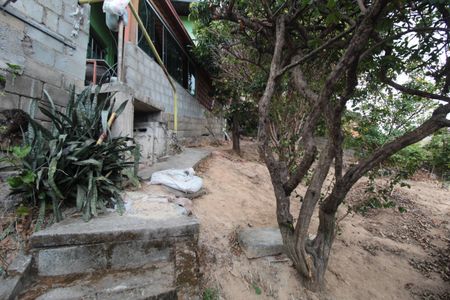 Casa à venda com 360m², 3 quartos e 2 vagasQuintal