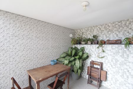 Casa à venda com 360m², 3 quartos e 2 vagasÁrea de Serviço