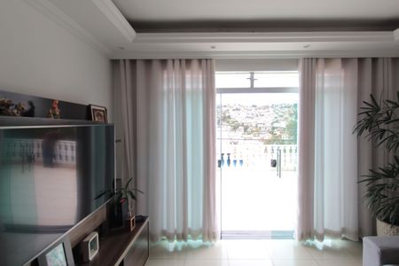 Sala de casa à venda com 3 quartos, 360m² em Manacás, Belo Horizonte
