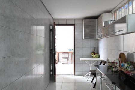 Casa à venda com 360m², 3 quartos e 2 vagasCozinha