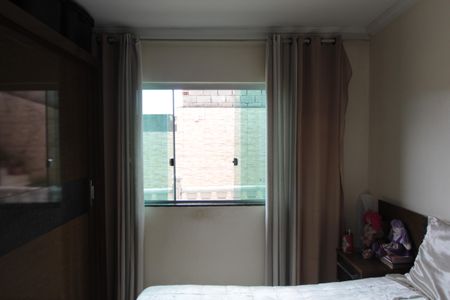 Casa à venda com 360m², 3 quartos e 2 vagasQuarto 2