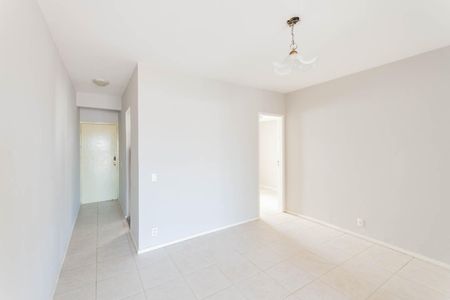 Apartamento à venda com 65m², 1 quarto e 1 vagaSala