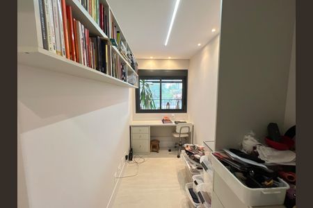 Apartamento à venda com 130m², 2 quartos e 2 vagasQuarto