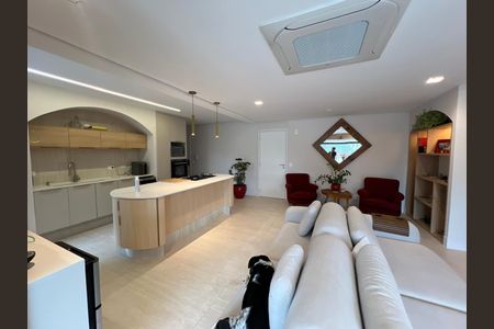 Apartamento à venda com 130m², 2 quartos e 2 vagasSala