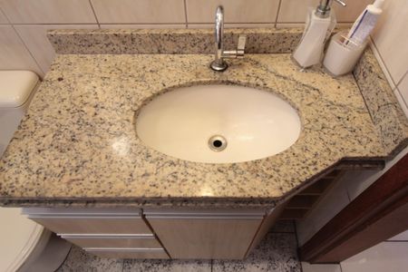 Apartamento à venda com 86m², 3 quartos e 2 vagasBanheiro Social