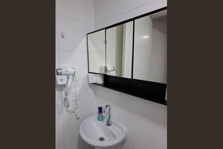 Studio à venda com 30m², 1 quarto e sem vaga Studio à venda com 30m², 1 quarto e sem vagaBanheiro