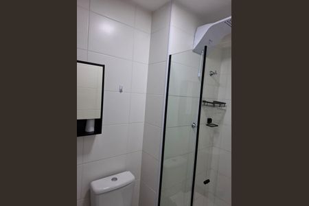 Banheiro de kitnet/studio à venda com 1 quarto, 30m² em Jardim Caravelas, São Paulo