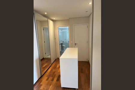 Apartamento à venda com 232m², 3 quartos e 3 vagasQuarto